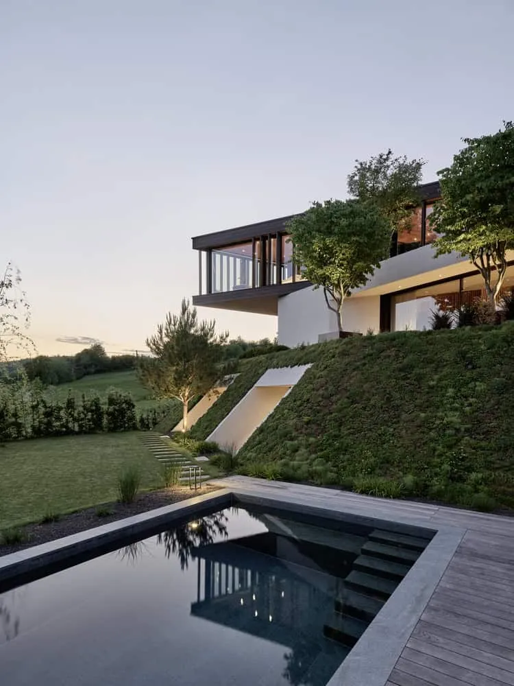 奥彭海默风格现代建筑的克伦布吕尔住宅：德国海岸别墅