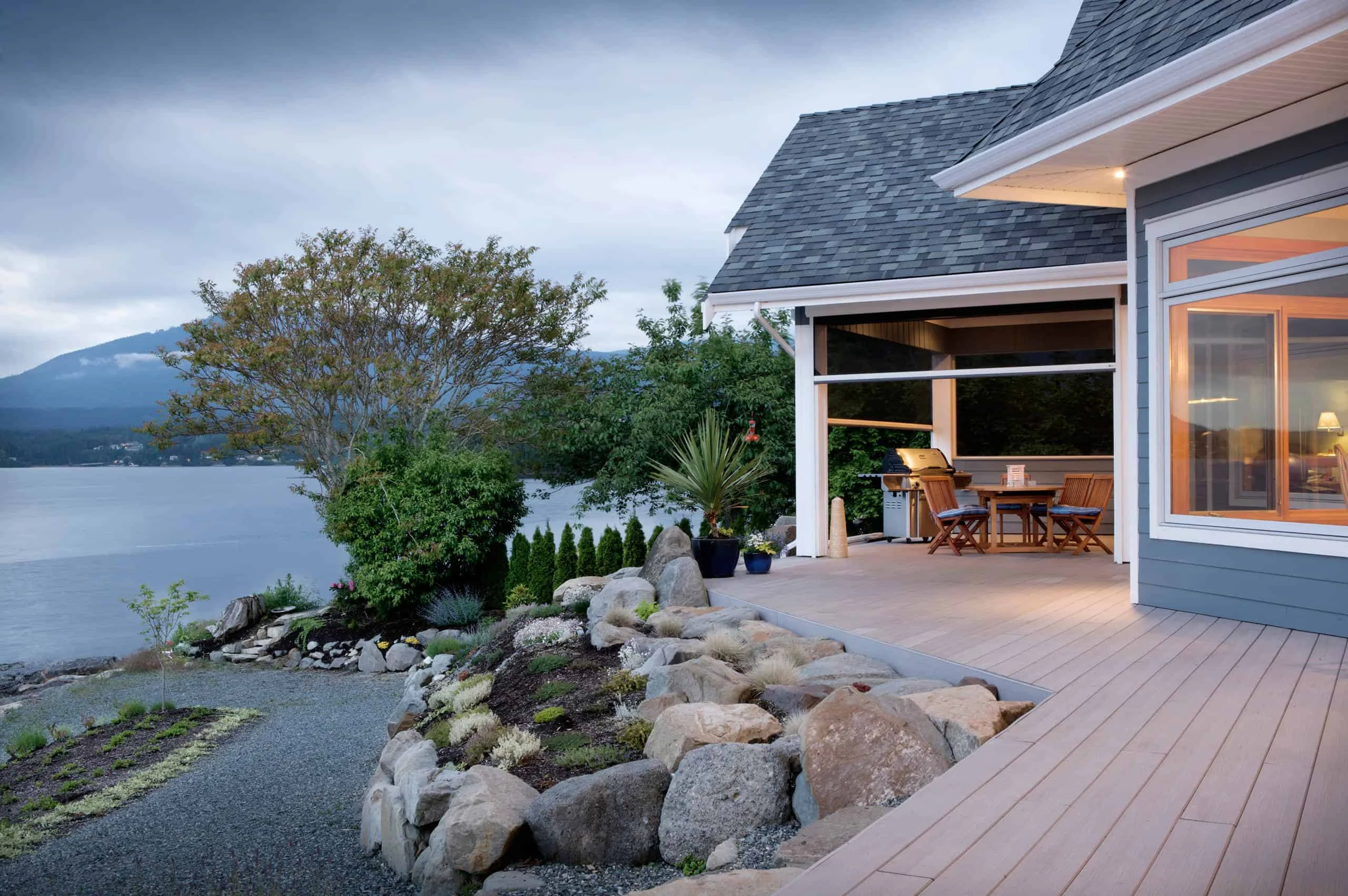 9. Exclusive Terrace Screens