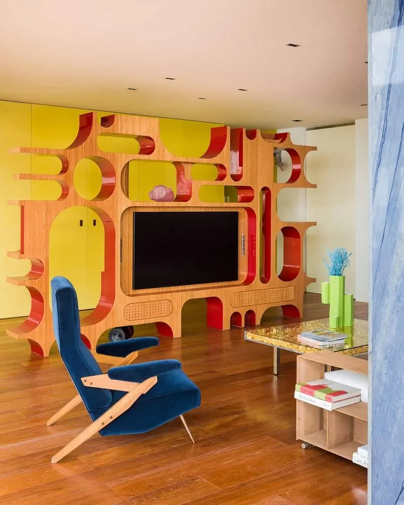 Villa Papion by WORKac: Mediterranean House for Art and Architecture