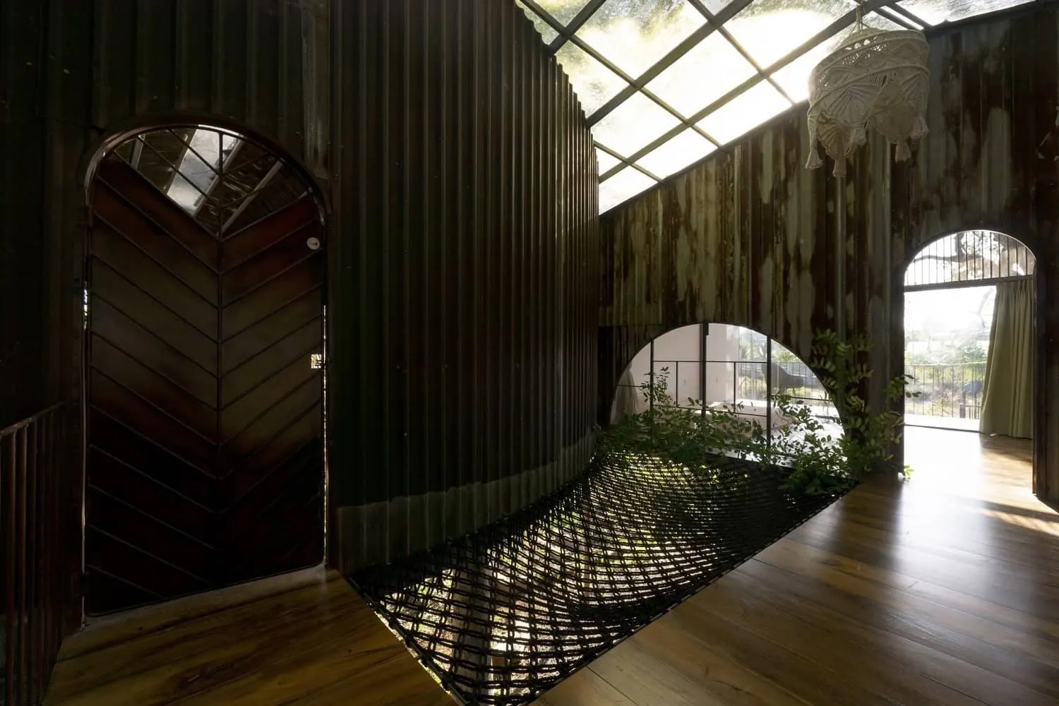 Rustic Lake House H2: A Sustainable Retreat Inspired by Childhood Memories