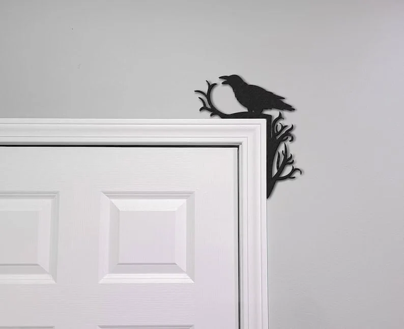 5. Cuervo esquina de puerta