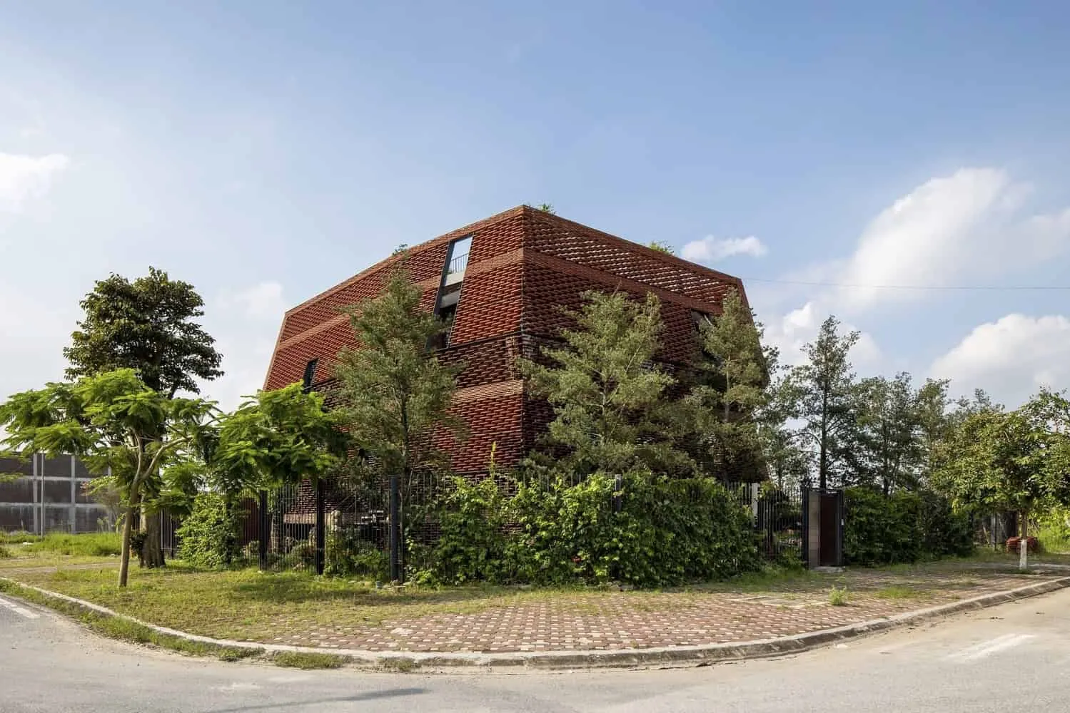 Nest House by H&P Architects in Fu Lu, Vietnam