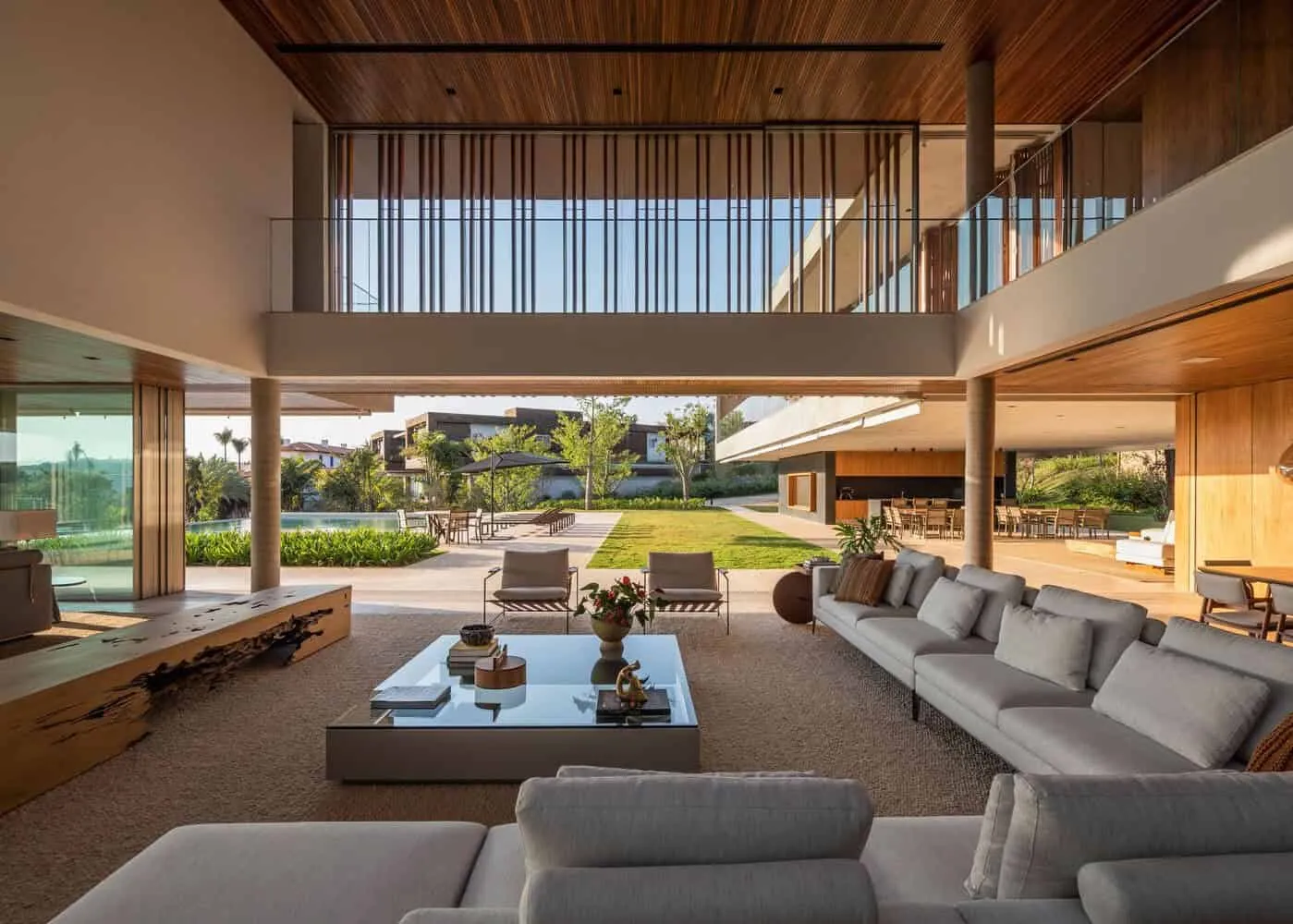 Patricia Bergantin设计的乡村避世别墅：巴西农场上的栖息地