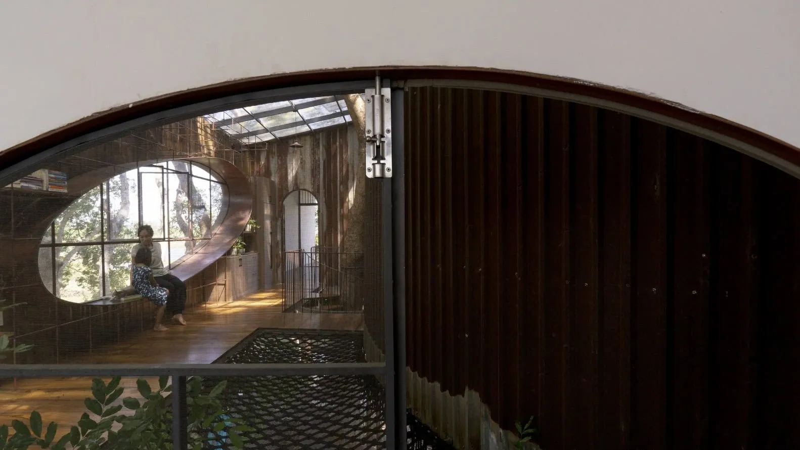 Rustic Lake House H2: A Sustainable Retreat Inspired by Childhood Memories