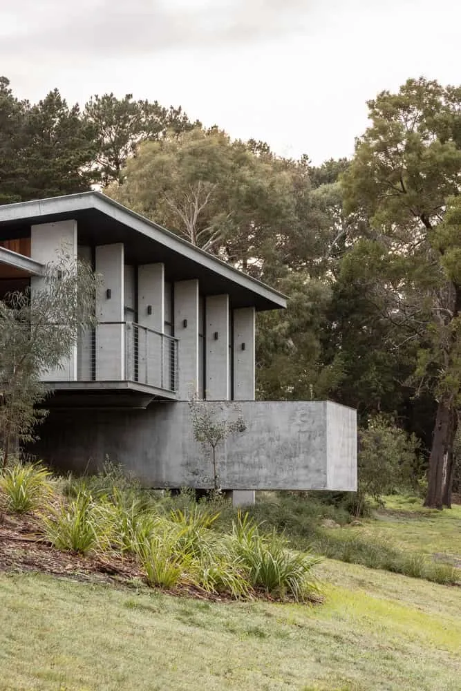 Merricks House by Actis Architects: Monumentality in an Australian Village
