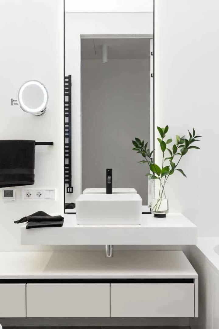 分隔学习与睡眠区的双面柜