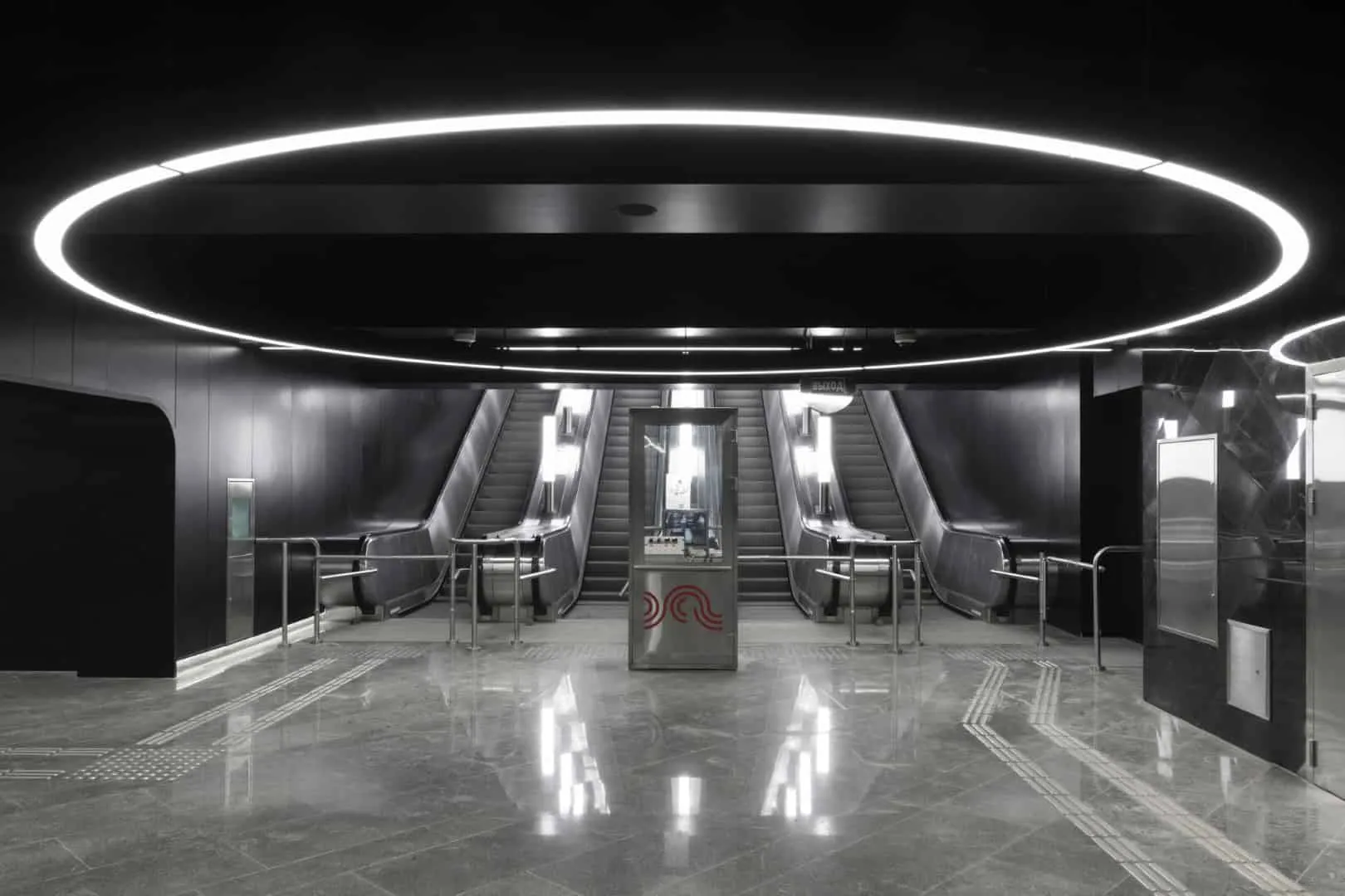 克伦诺夫斯基大道站：灵感源自俄罗斯遗产的现代地铁