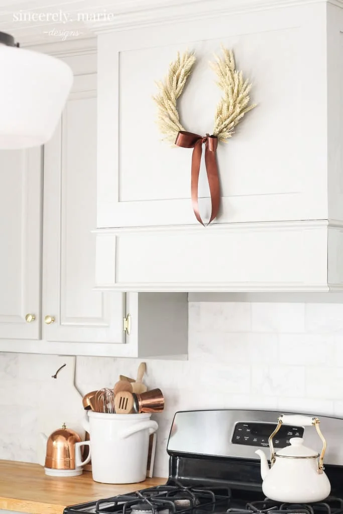 5. Corona de trigo en forma de herradura