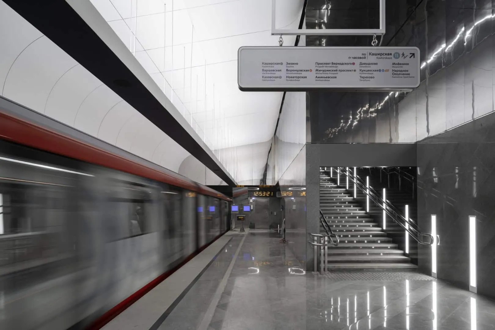 克伦诺夫斯基大道站：灵感源自俄罗斯遗产的现代地铁
