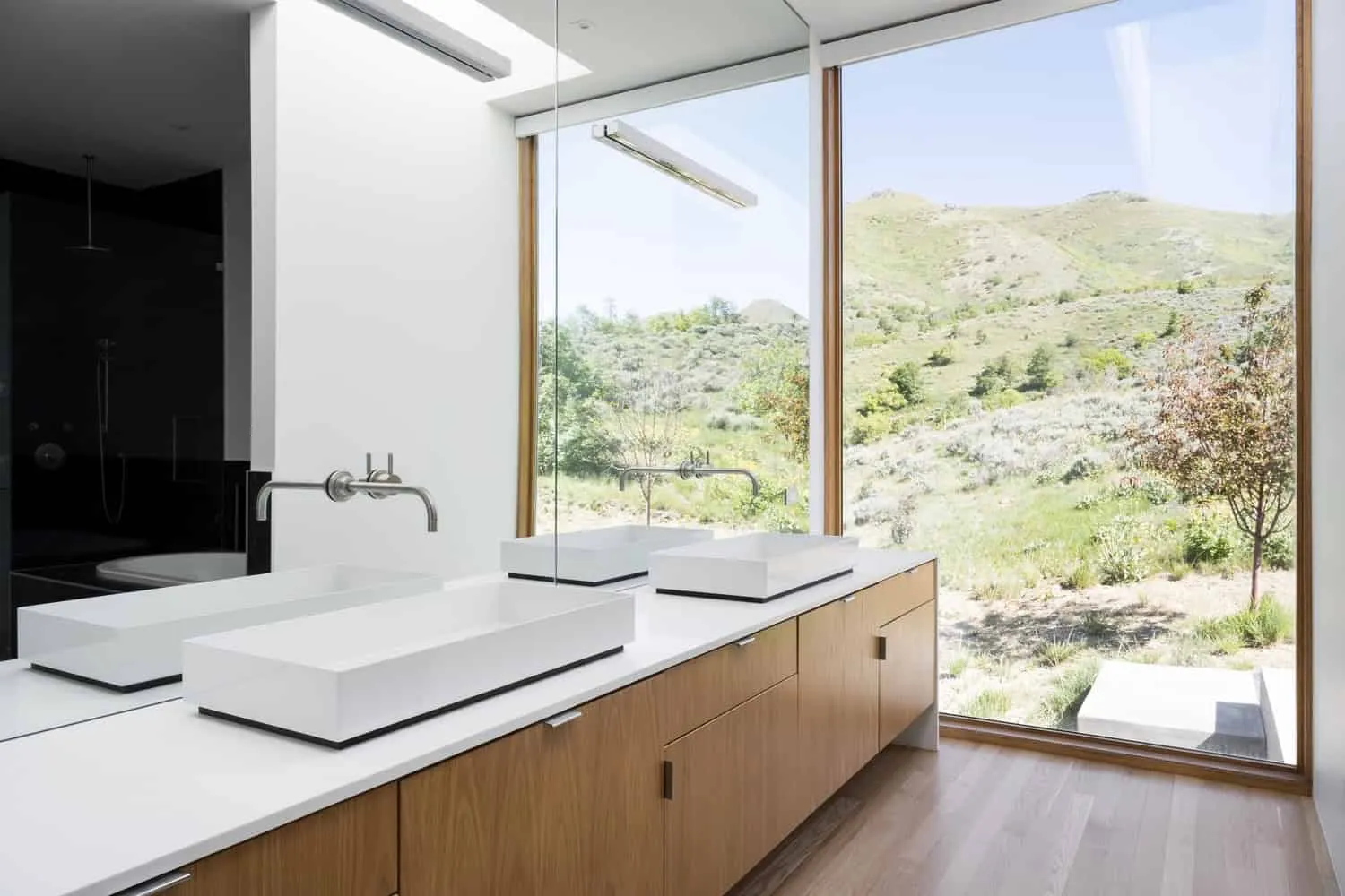 Wabi-Sabi Residence by Sparano + Muni Architects: A Masterpiece of Sustainable Housing in the Canyon