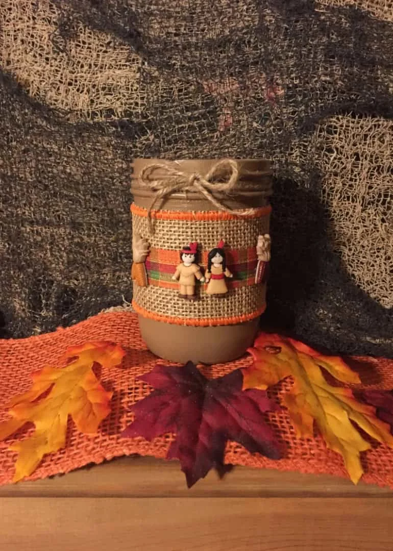 14. Tarro de vidrio navideño