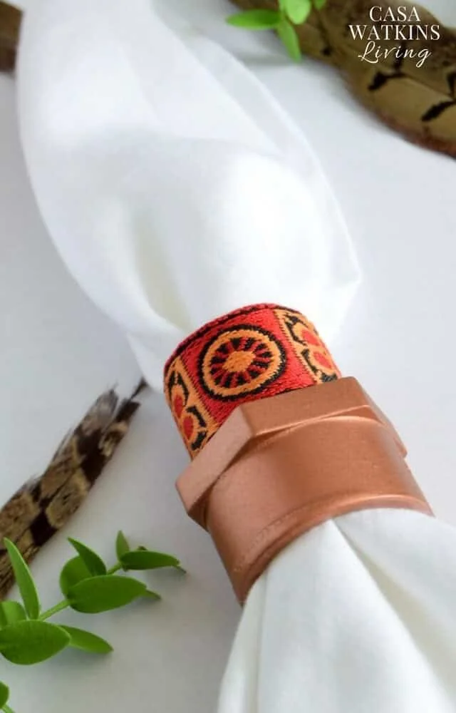 10. Centradores hechos con tubo para el Día de Acción de Gracias