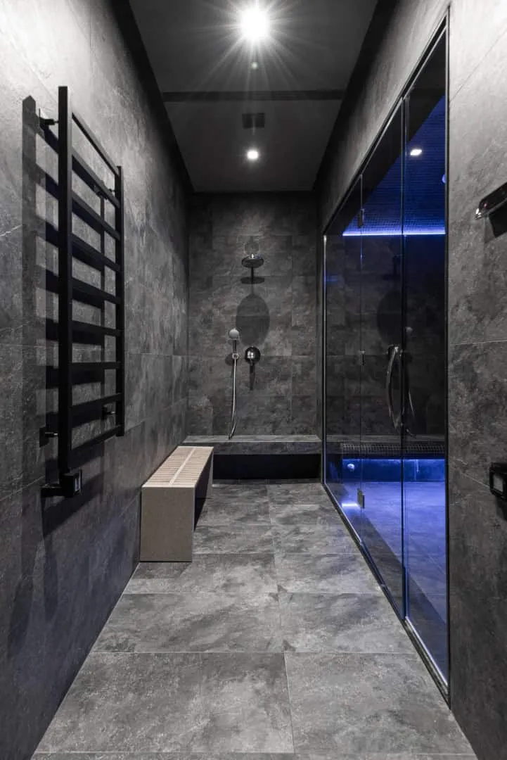 Дім серед сосен від Kvadrat Architects: уединення в Боровому