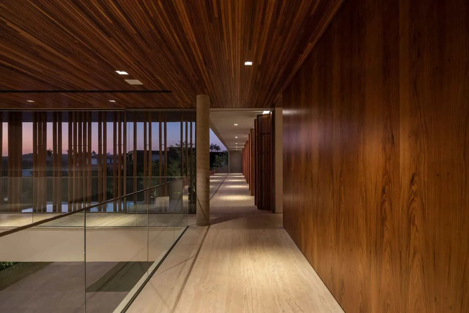 Patricia Bergantin设计的乡村避世别墅：巴西农场上的栖息地