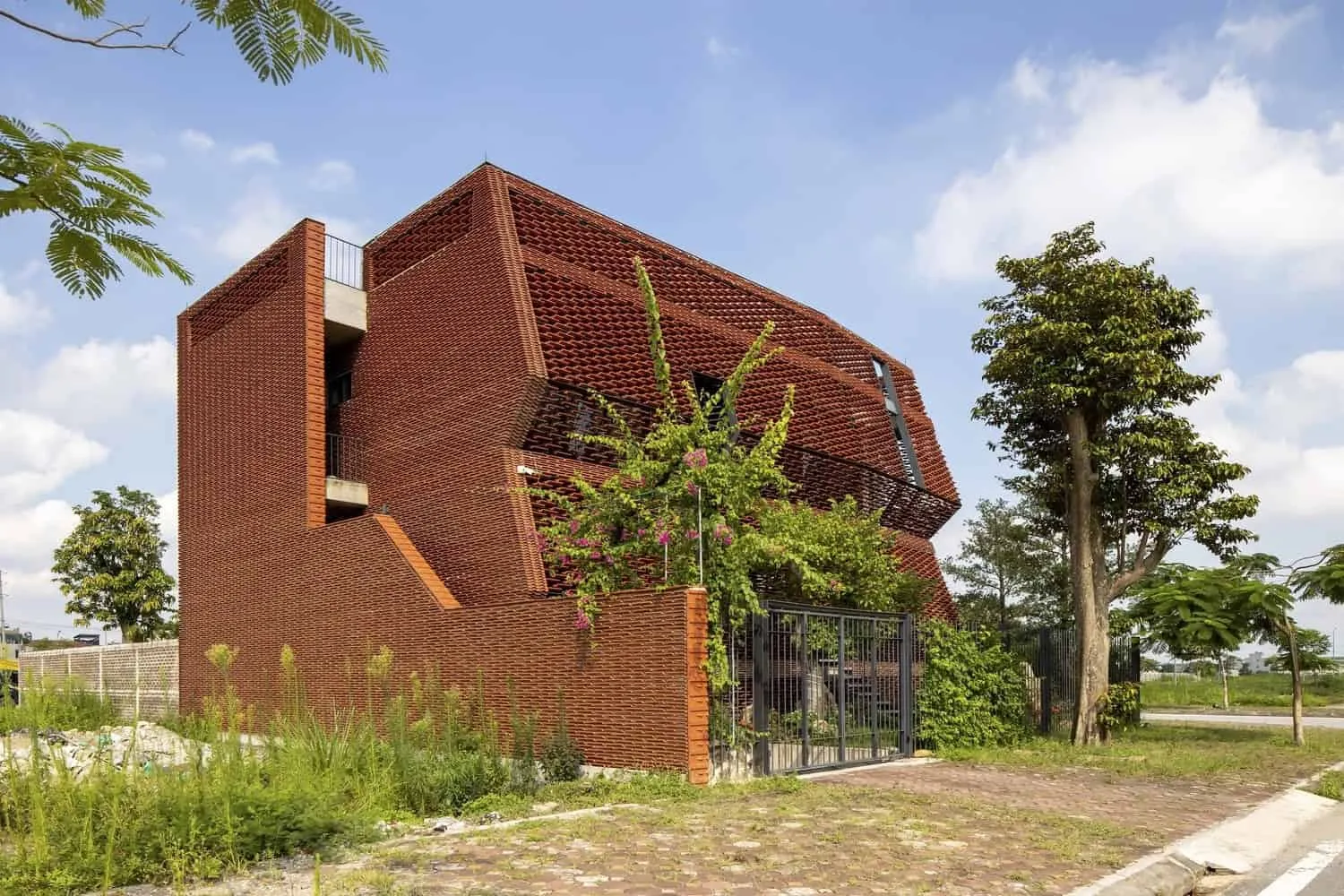 Nest House by H&P Architects in Fu Lu, Vietnam