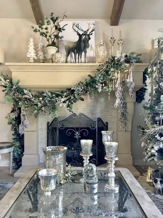 Shining Ideas for Christmas Fireplace Decoration 2023