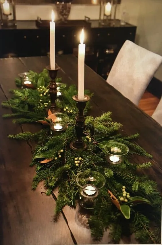 Stunning Centerpieces to Transform Your Table into Winter Coziness