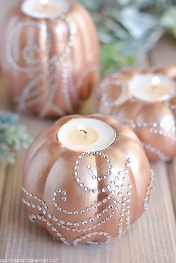 7. Velas de calabaza