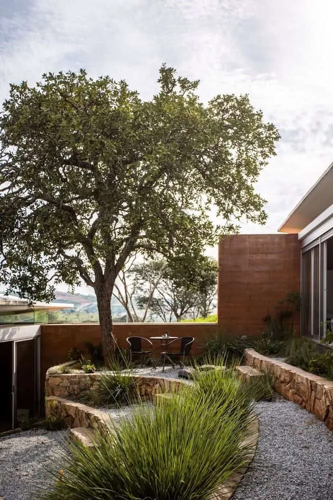 TETRO Arquitetura设计的咖啡屋住宅：对巴西塞拉多与咖啡的诗意致敬