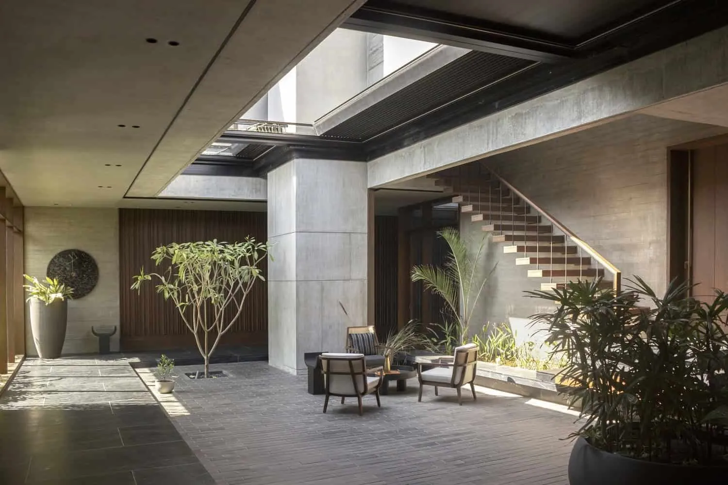 Courtyard House by MODO Designs: Modern Haveli with Open Courtyards in Rancharda