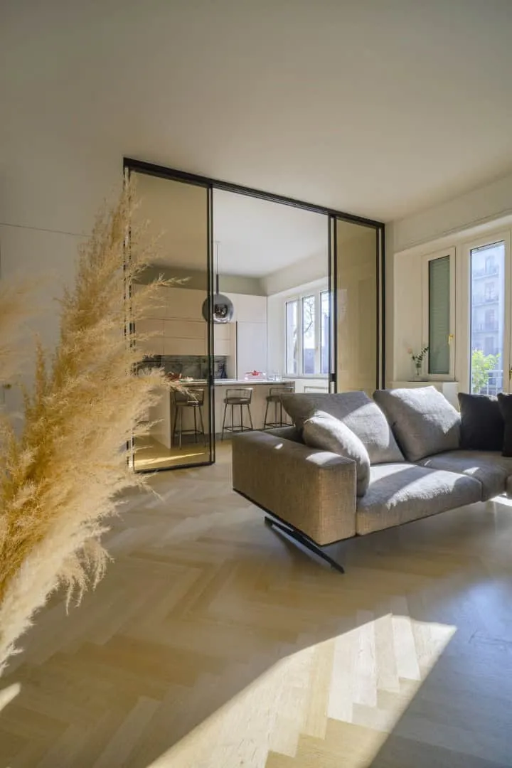 米兰独家公寓由Anice Architettura设计：复古优雅与现代生活方式的融合