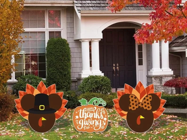 14. Recorte con Micky y Minnie para Día de Acción de Gracias