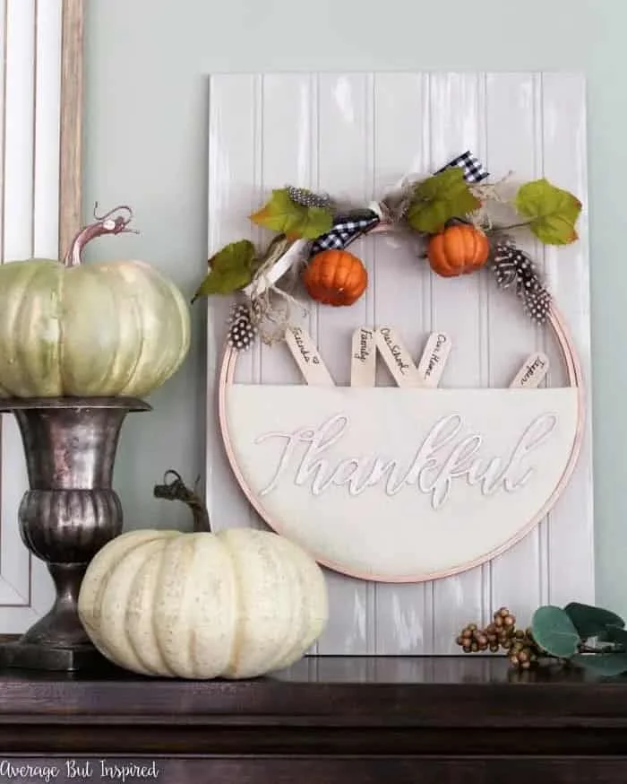 5. Corona con cuenco para bordar