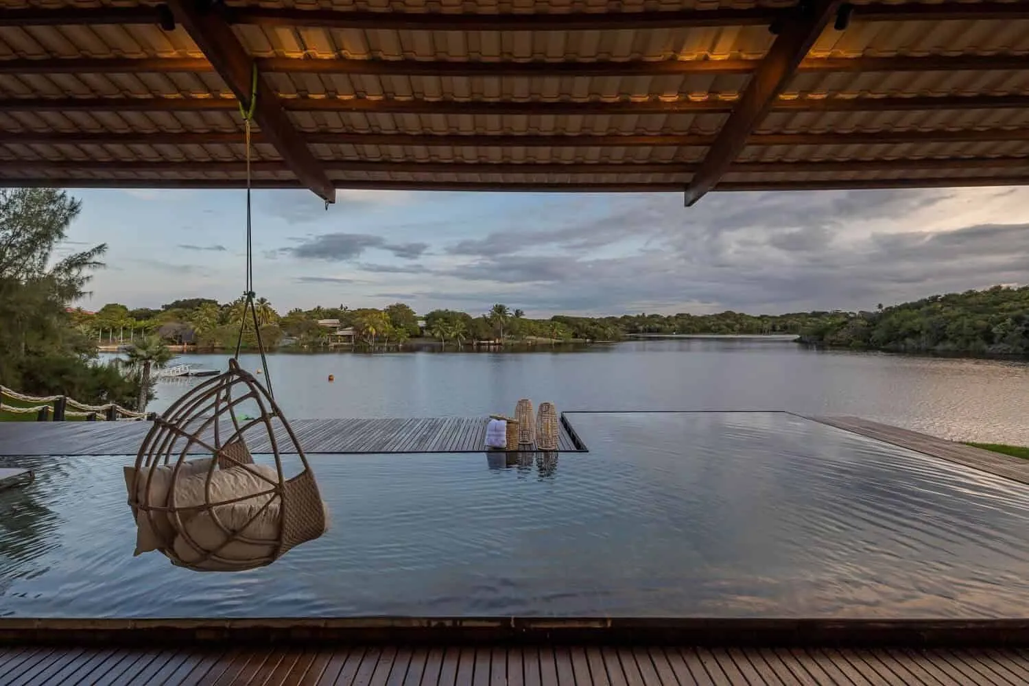 巴西卡米拉·穆劳建筑事务所的拉瓜之家 巴西卡米拉·穆劳建筑事务所的拉瓜之家