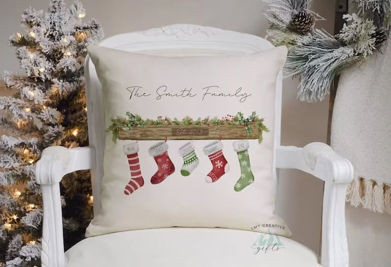 9. Almohada navideña personalizada