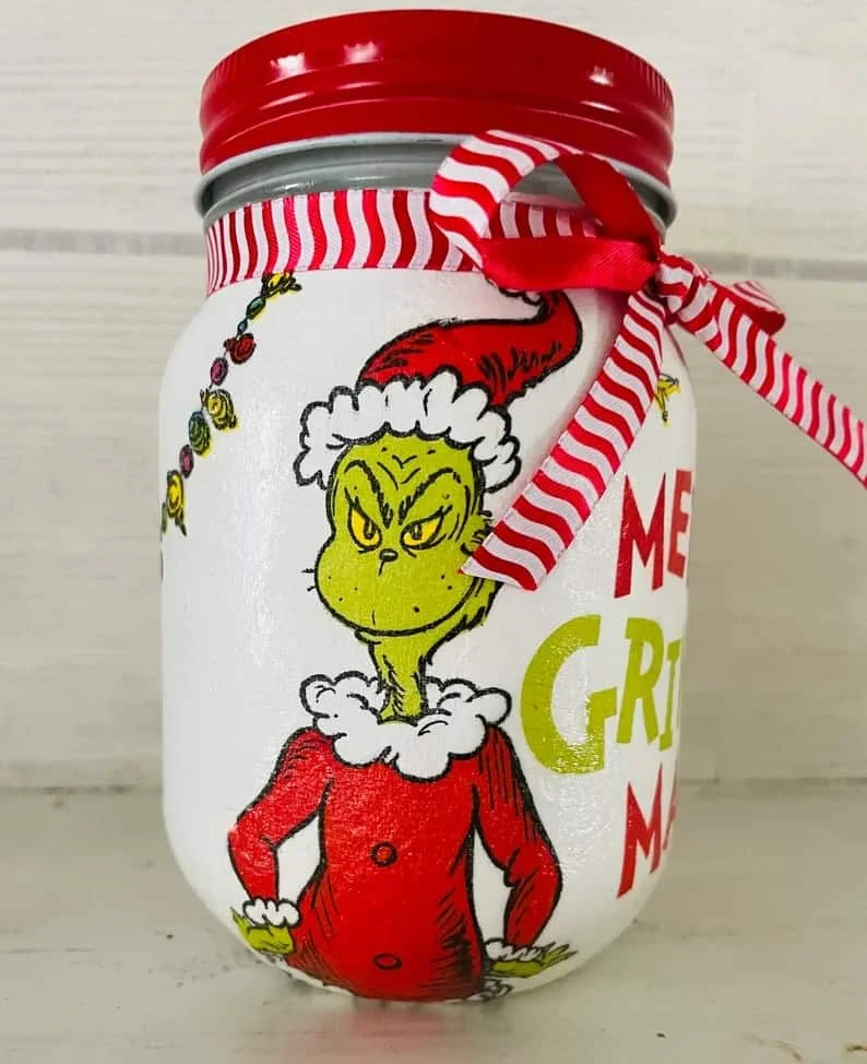 3. Frasco Mason con el Grinch para Navidad