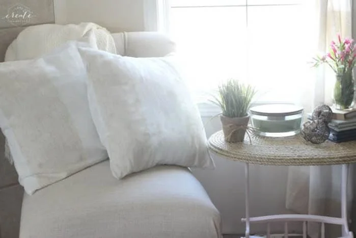 10. Fundas para almohadas hechas con telas de cortinas