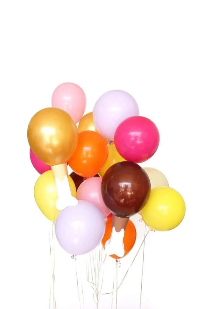 11. Globos en forma de pata de pavo