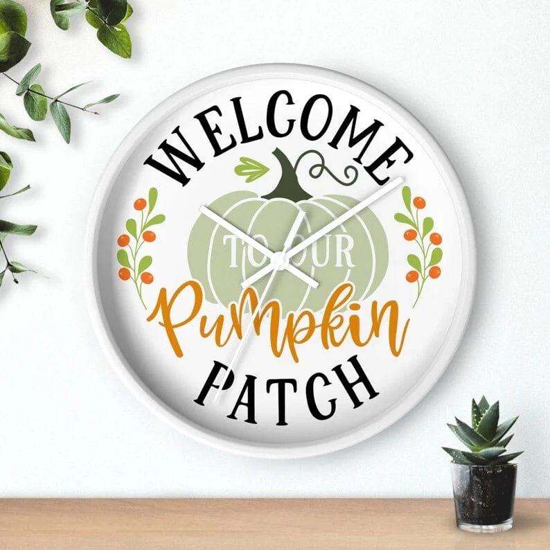 Настінні годинники з написом «Ласкаво просимо до нашого гарбузового саду» сезонний декор