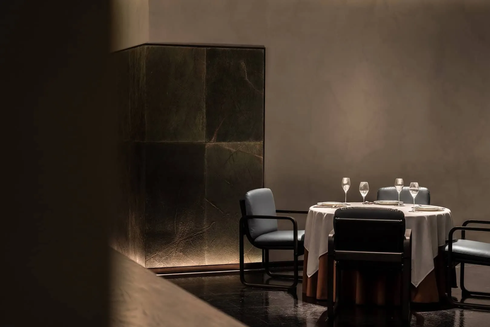 北京LDH Architects的Mo Jasmine