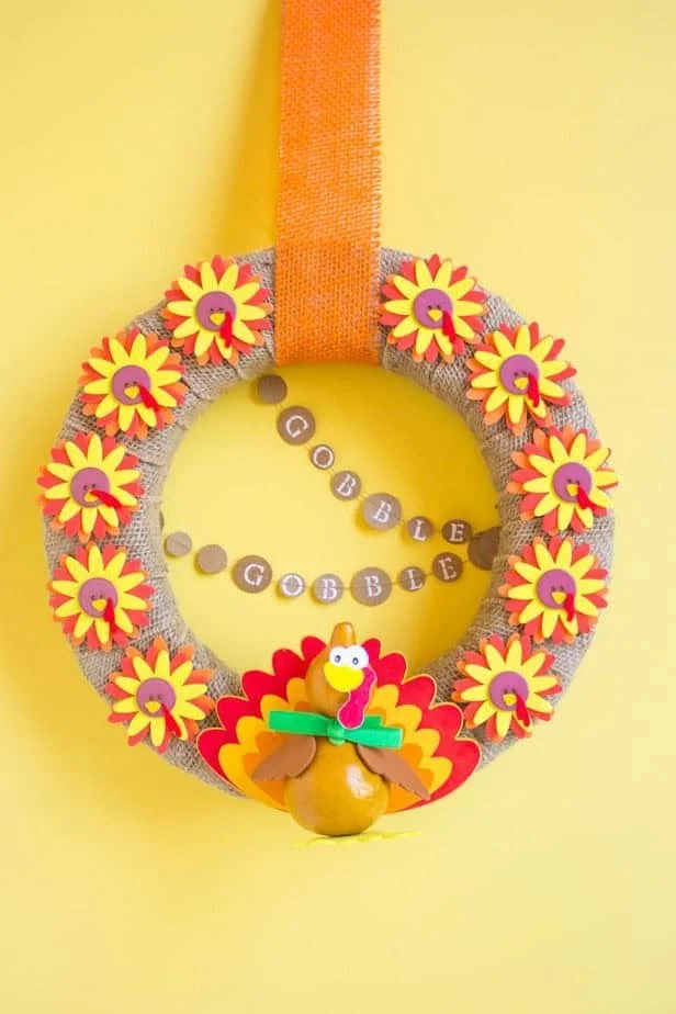 10. Guirnalda con pavo para el Día de Acción de Gracias