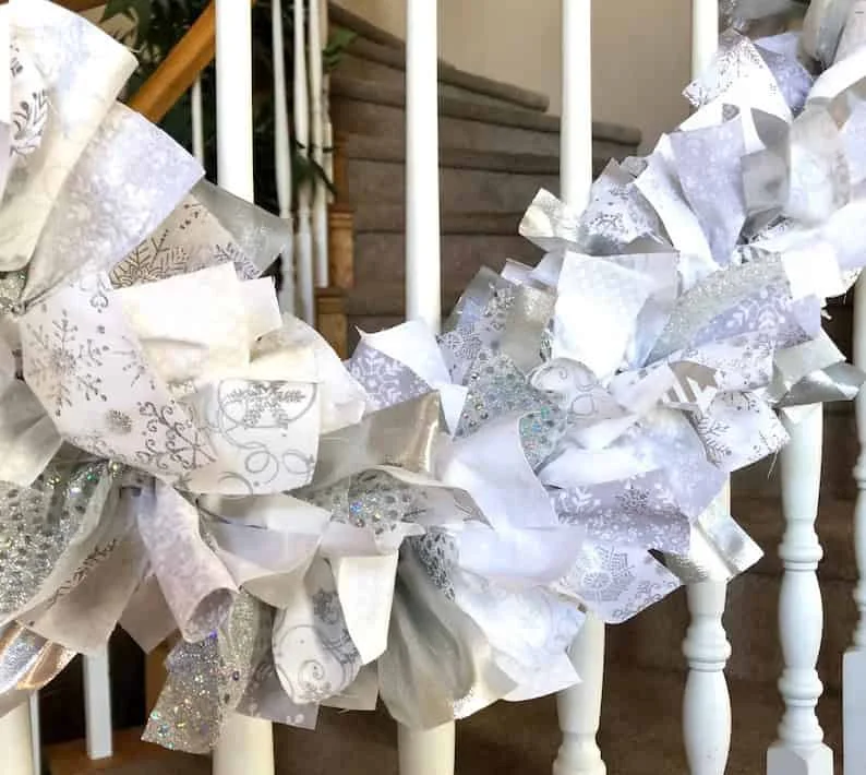 3. Guirnaldas blancas brillantes de invierno