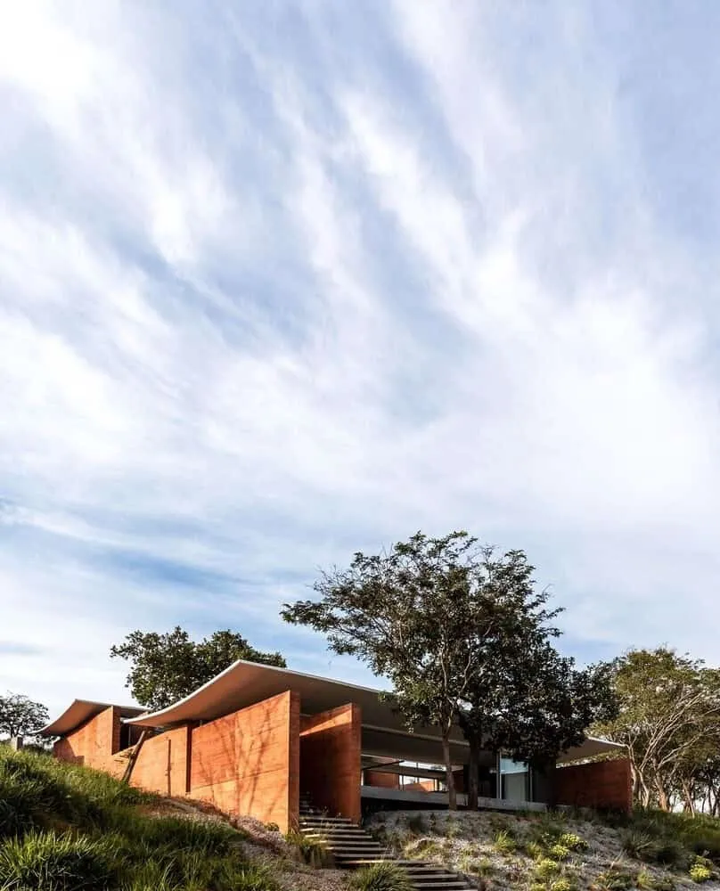 TETRO Arquitetura设计的咖啡屋住宅：对巴西塞拉多与咖啡的诗意致敬