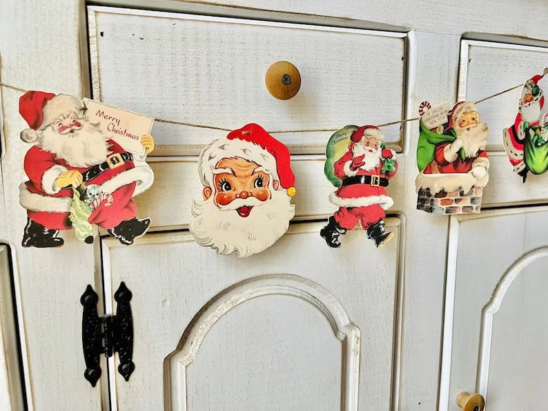 13. Pancarta Vintage Estilo Retro con Santa