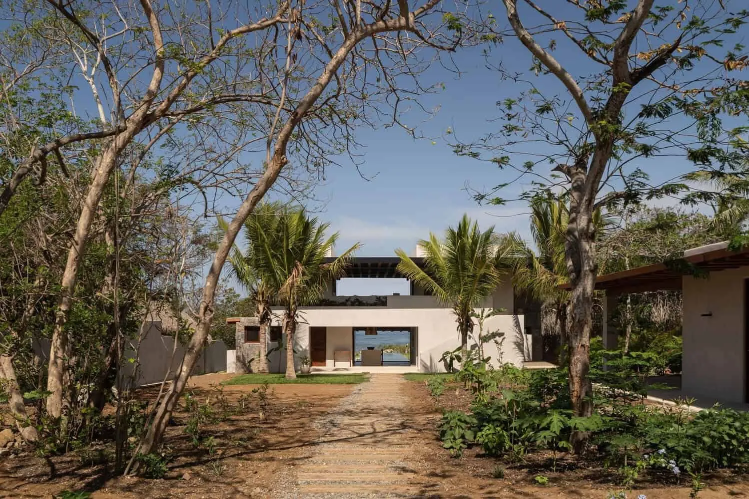 Taloel House by Zozaya Arquitectos in Troncones, Mexico