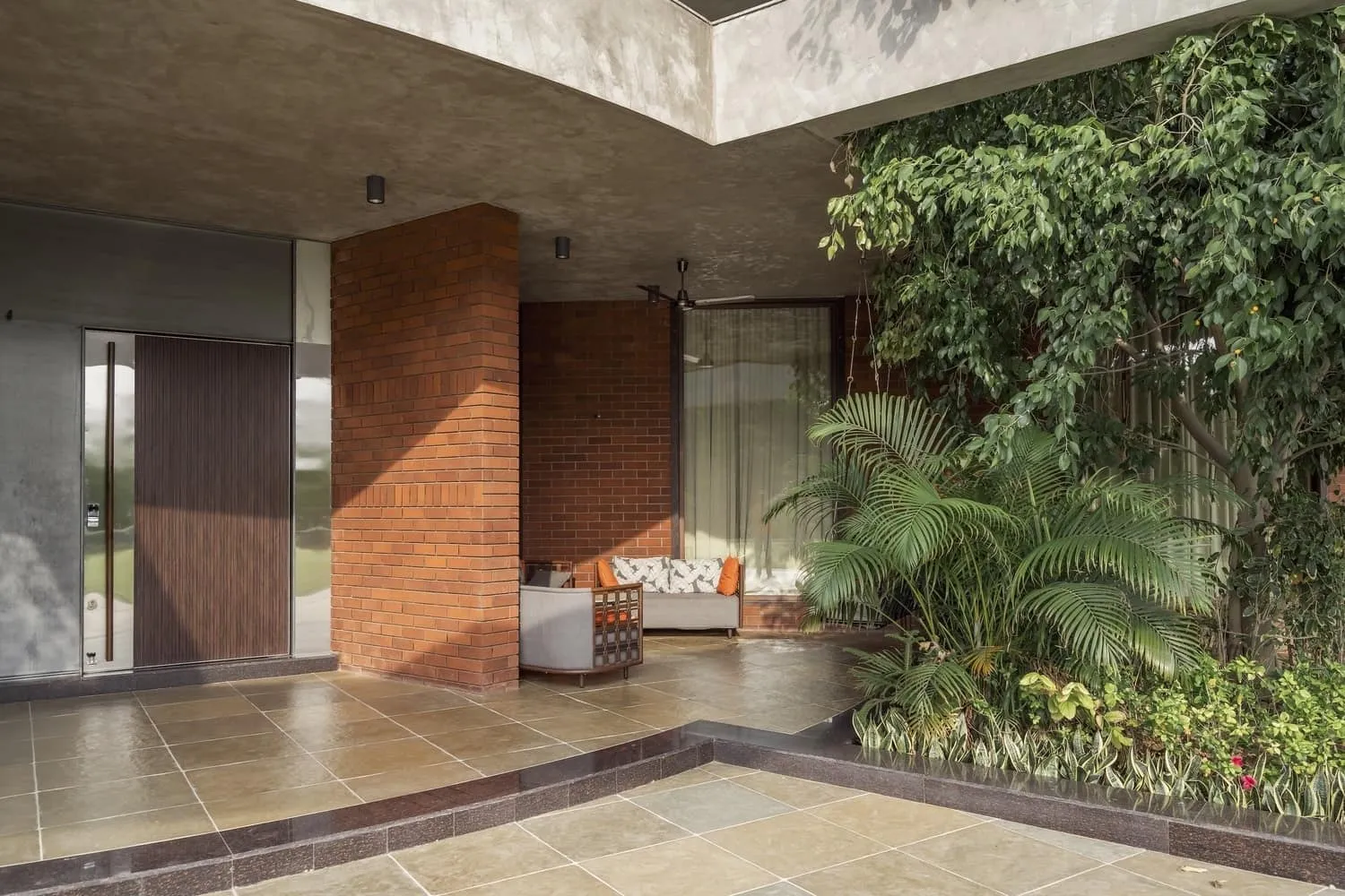 Round House by studio prAcademics in India