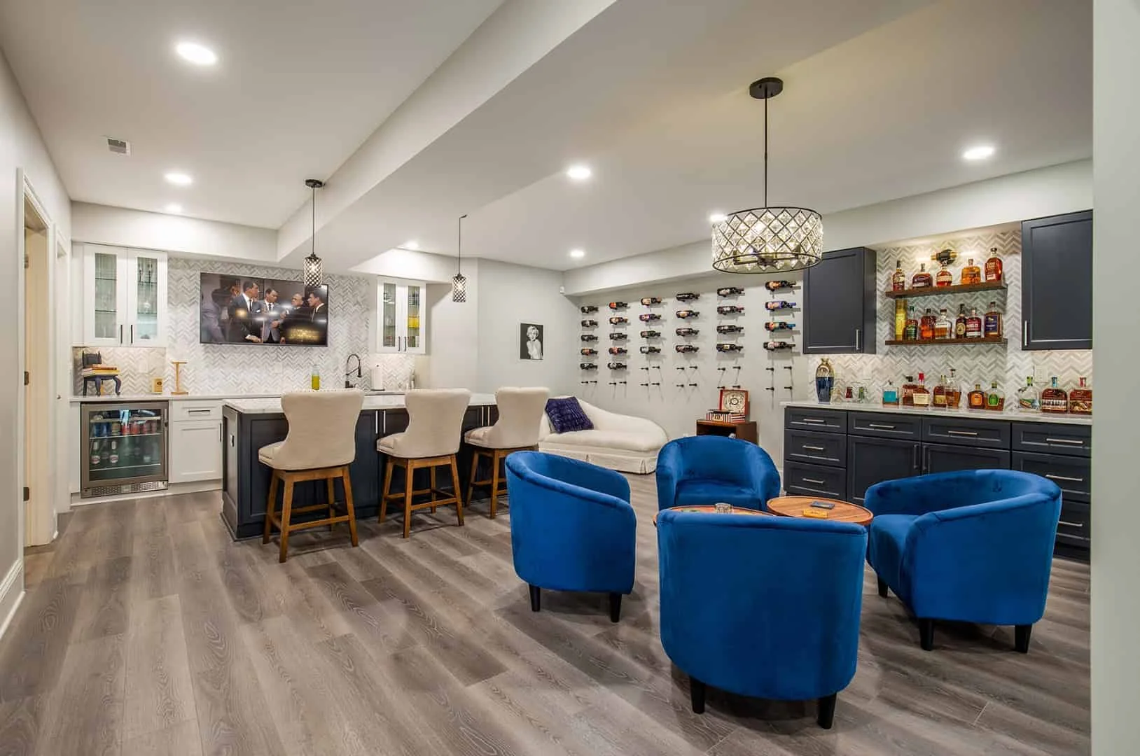 8. Bar en casa moderno, Cleveland