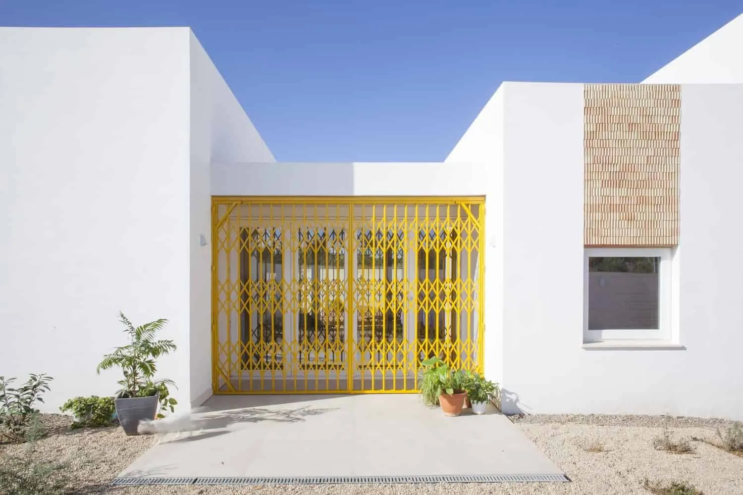 AFAB设计的猫狗家庭住宅，位于西班牙巴塞罗那