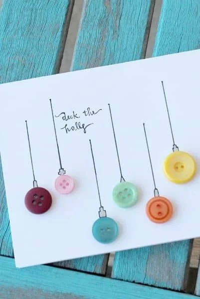 13. Tarjeta con adorno de botón