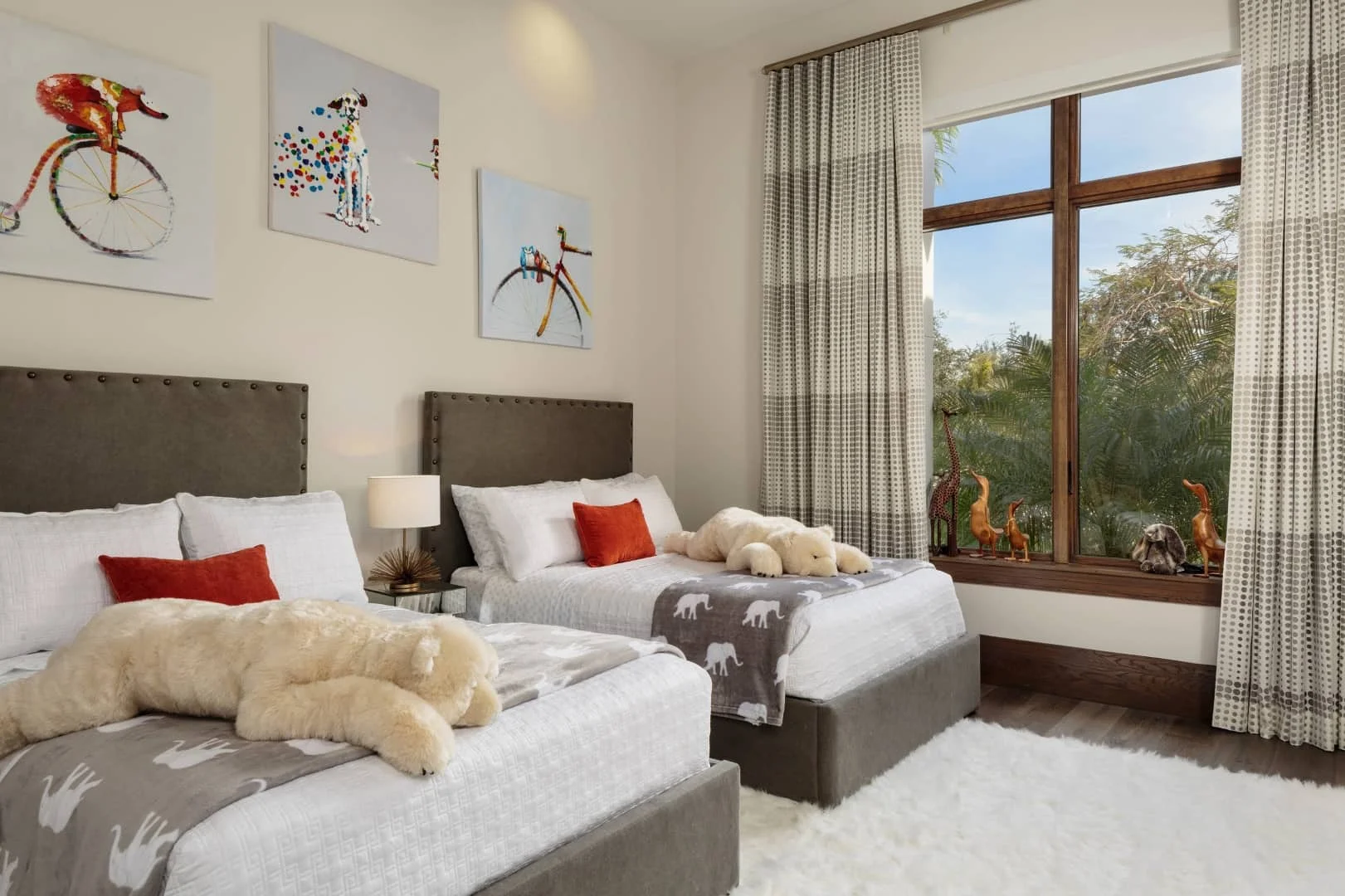 6. Diseño de Habitación Infantil Moderna y Vida al Aire Libre