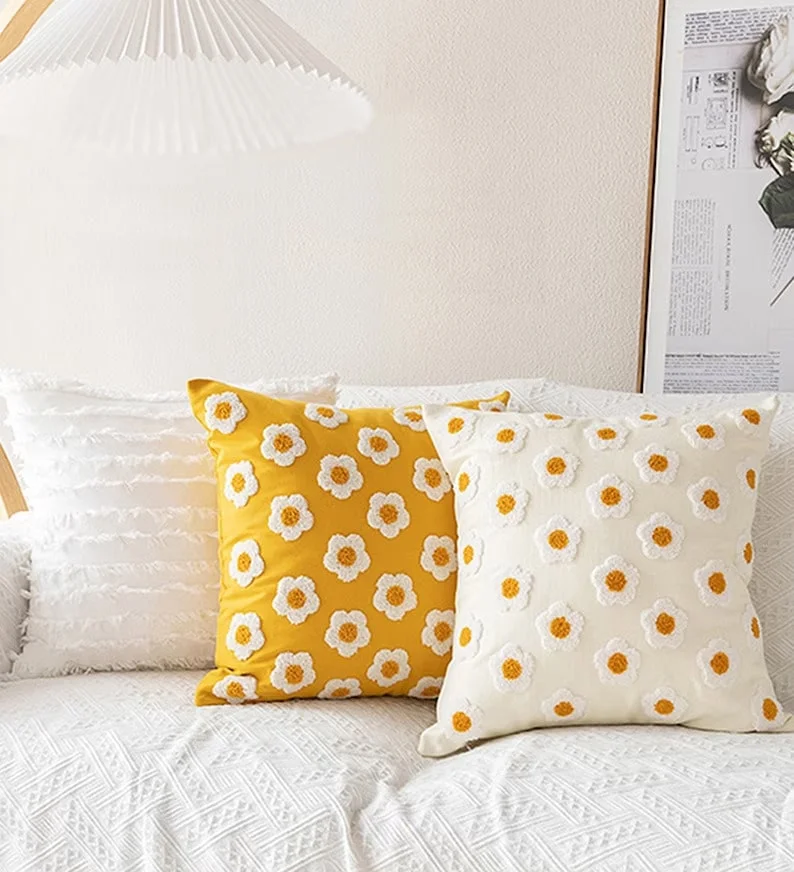 8. Almohada con flores