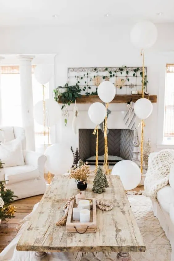 Immerse Yourself in Four Living Rooms That Redefine New Year's Glamour