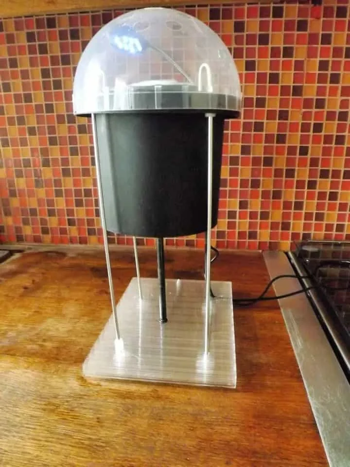 14. Invernadero interno neblinoso autónomo