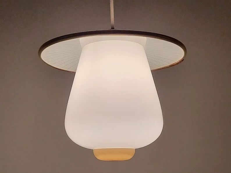 12. Lámpara vintage moderna