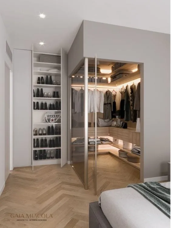 通过这些成对衣柜团结一致