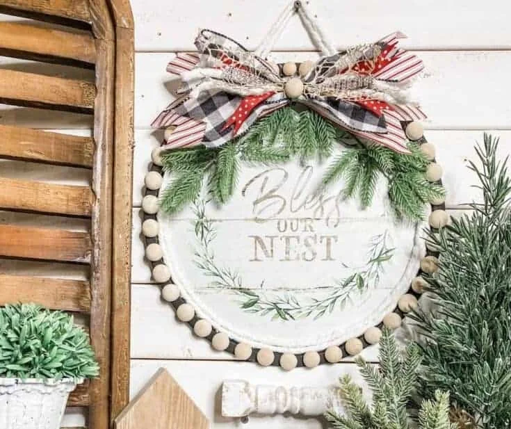 6. DECORACIÓN NAVIDEÑA CON PANEL DE PIZZA